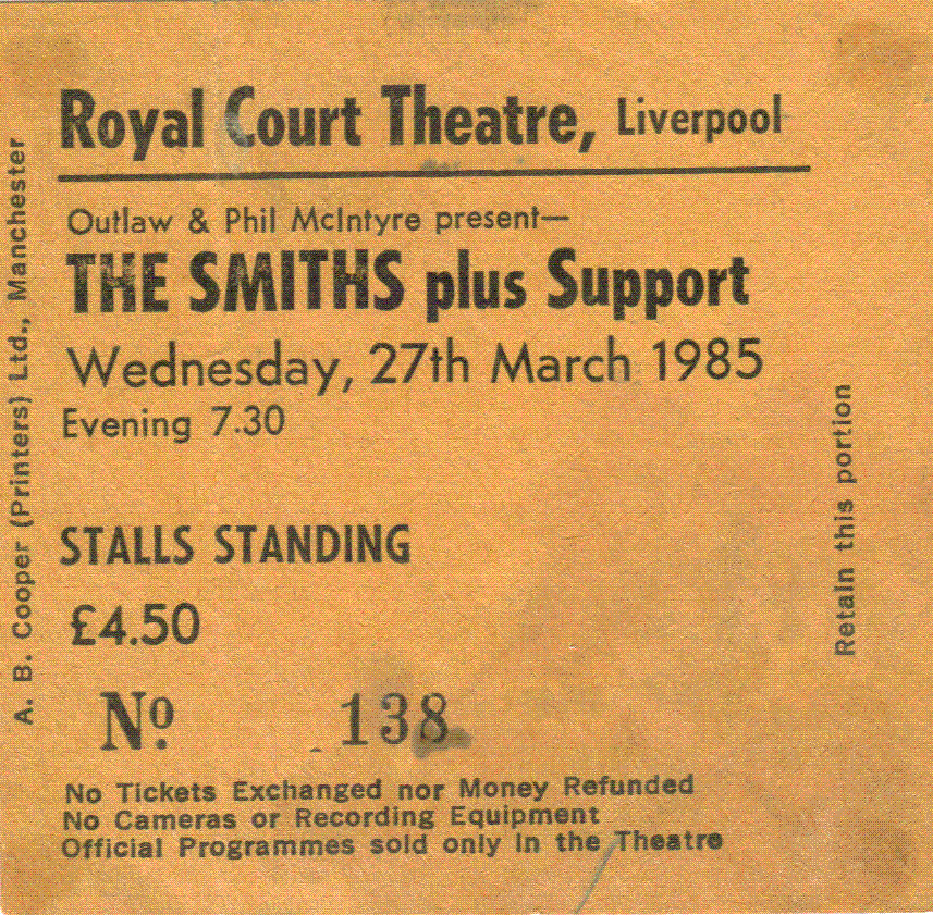 Smiths1985-03-27RoyalCourtLiverpoolUK (2).gif